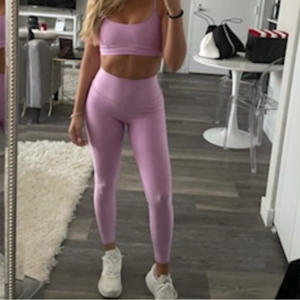 Alo yoga airlift set - pink